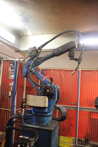 807321-6 Welding robot cell Yaskawa -98