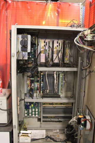 807321-33 Welding robot cell Yaskawa -98