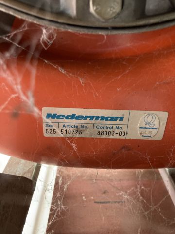 814592-12 Svetsutsug Nederman, 2 stycken väggmonterade