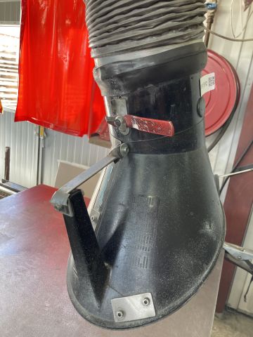 814592-14 Svetsutsug Nederman, 2 stycken väggmonterade