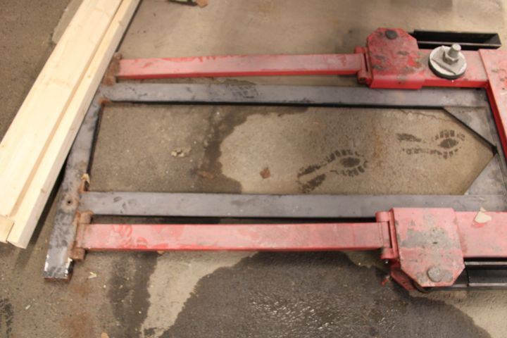 807323-5 Billyft OMCN 550, 2500Kg -01