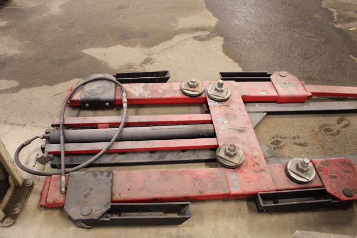 807323-6 Billyft OMCN 550, 2500Kg -01