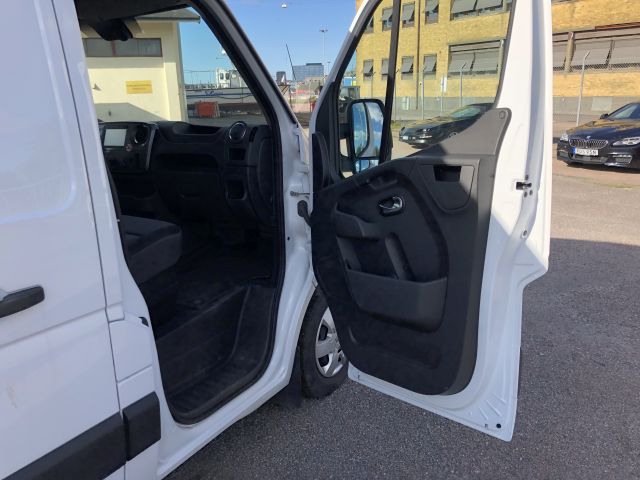 808160-32 Renault Master 2.3 dCi Quickshift 168 hp, 2019 (18575km), car interior for welding equipment