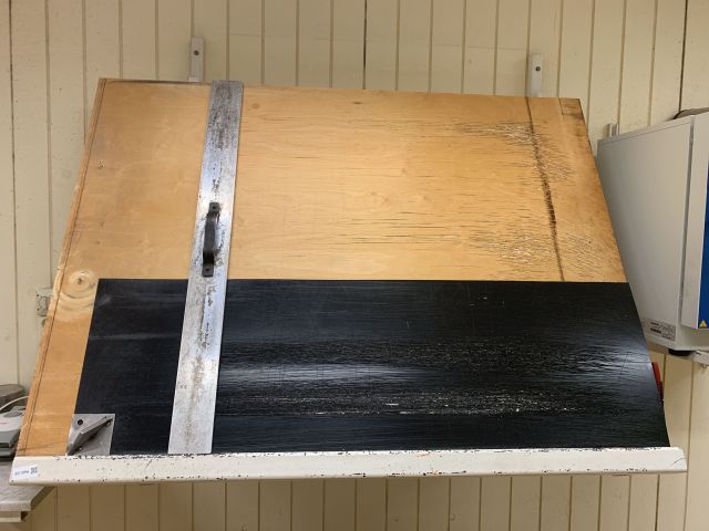 815096-1 Drawing table wall mounted