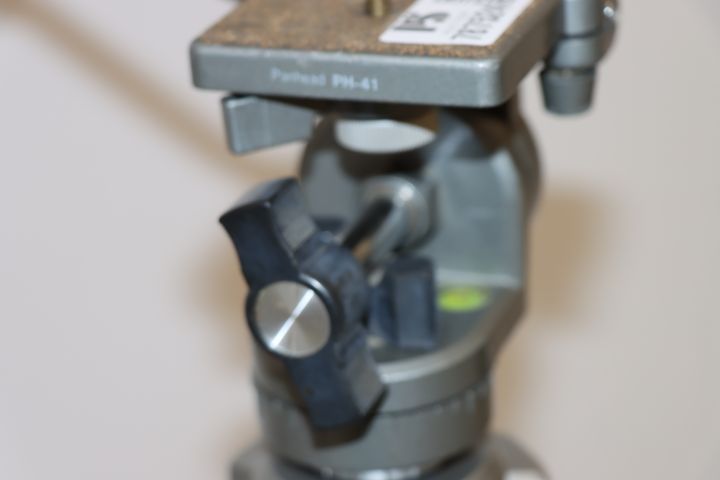 787524-4 Tripod Velbon VEF-3