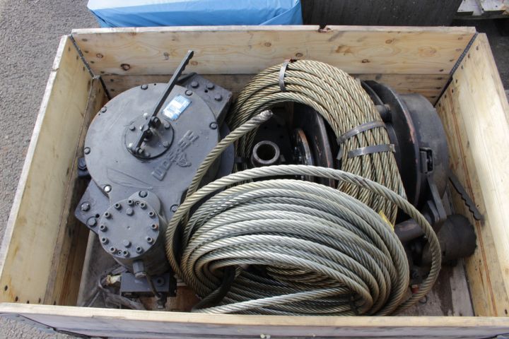 823324-1 2 st Vinschar Sepson ca 12 ton, 2 st vajrar ca 45m st