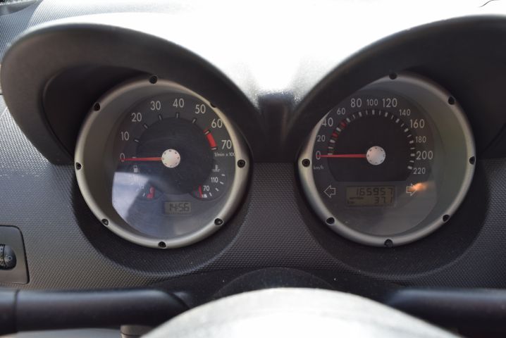 823350-32 Volkswagen Lupo 1.4 Manual, 75hp, 2003