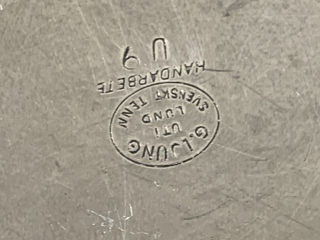 712004-18 Collection of pewter objects