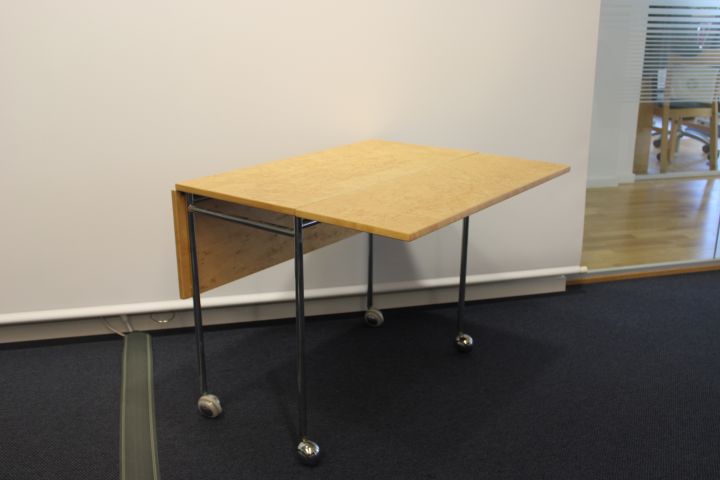 812239-6 Folding table "Berit" by Bruno Mathsson