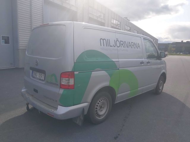 753930-5 VW Transporter T5 2.0 TDI  DNG091 -10