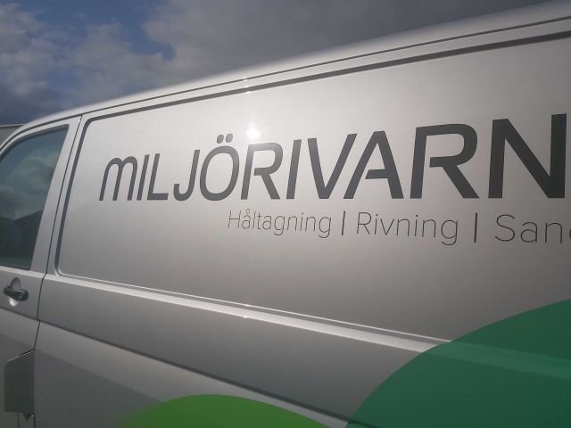 753930-12 VW Transporter T5 2.0 TDI  DNG091 -10