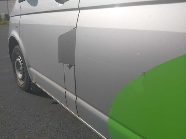 753930-15 VW Transporter T5 2.0 TDI  DNG091 -10