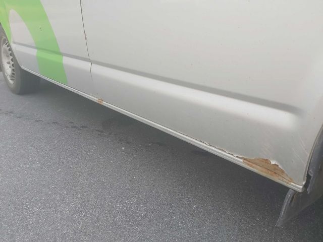 753930-28 VW Transporter T5 2.0 TDI  DNG091 -10