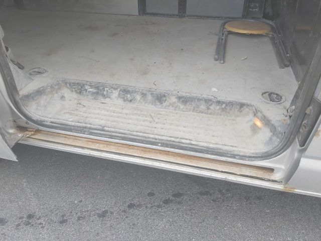 753930-57 VW Transporter T5 2.0 TDI  DNG091 -10