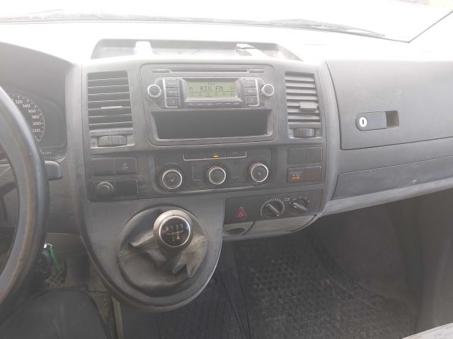 753930-75 VW Transporter T5 2.0 TDI  DNG091 -10