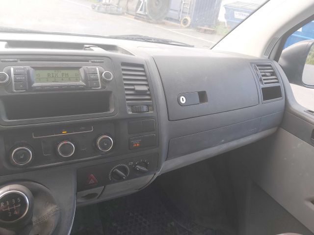 753930-77 VW Transporter T5 2.0 TDI  DNG091 -10