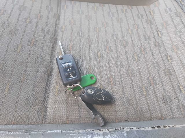 753930-84 VW Transporter T5 2.0 TDI  DNG091 -10