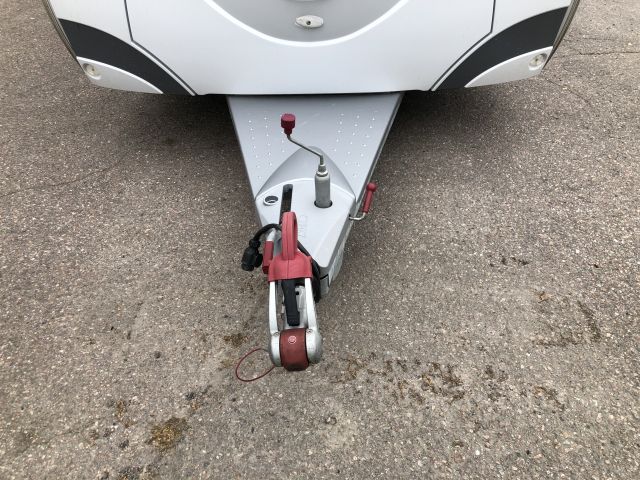 825161-10 DETHLEFFS Nomad 500 DB 80 -2011