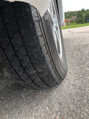 825161-24 DETHLEFFS Nomad 500 DB 80 -2011