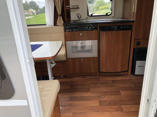 825161-25 DETHLEFFS Nomad 500 DB 80 -2011