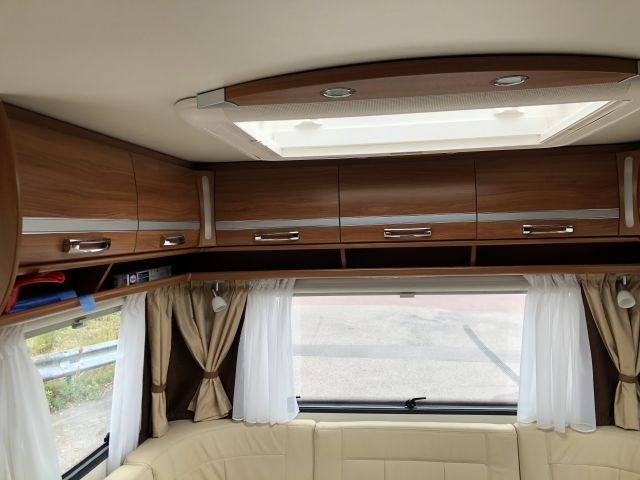 825161-33 DETHLEFFS Nomad 500 DB 80 -2011