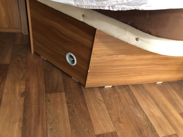 825161-37 DETHLEFFS Nomad 500 DB 80 -2011