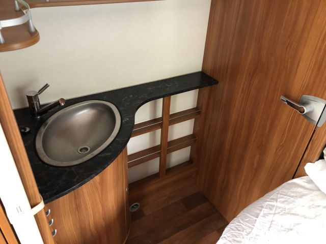 825161-38 DETHLEFFS Nomad 500 DB 80 -2011