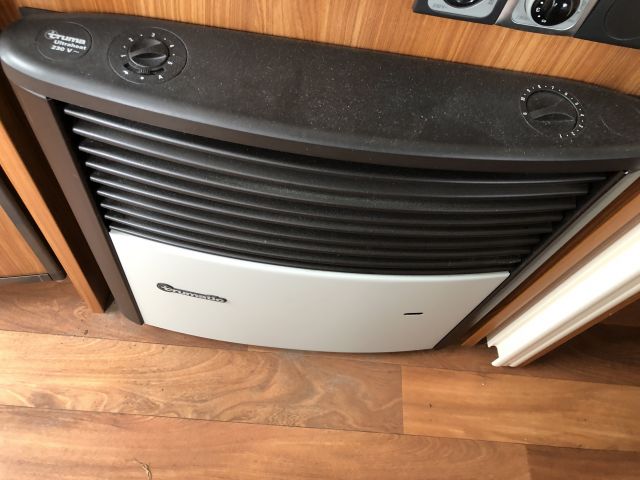 825161-43 DETHLEFFS Nomad 500 DB 80 -2011