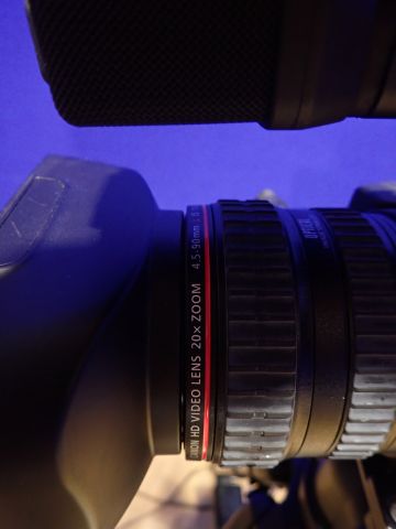 825325-1 Canon XHA1 S film camera