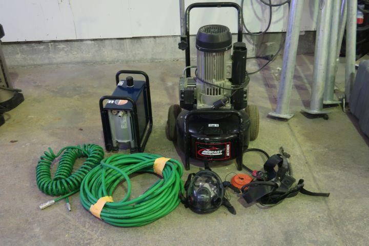 Aerfast compressor, Sundström truck air filter and Scott fresh air mask ...