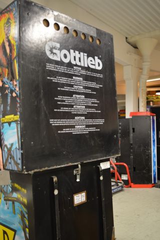 779045-9 Gottlieb pinball game with the theme Waterworld