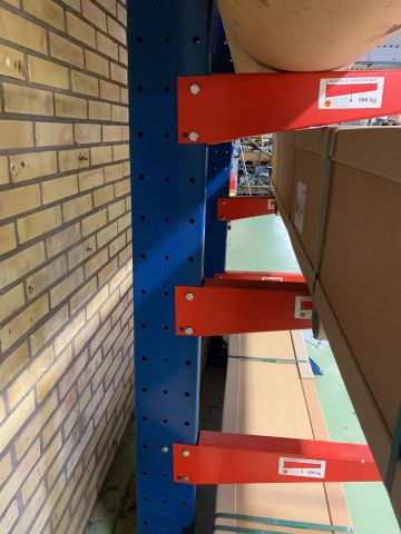 760222-3 Material ställ AJ