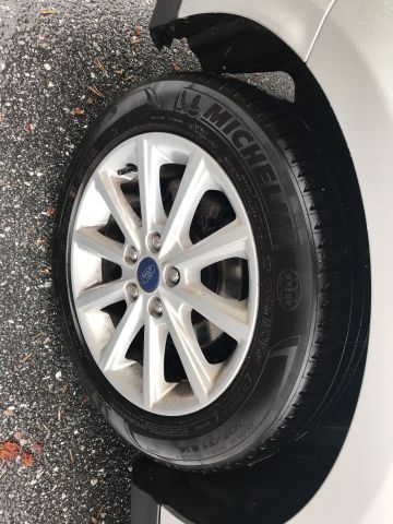 825530-12 Ford Focus 1.0 EcoBoost 5dr (100hp) - 2017, YNM186