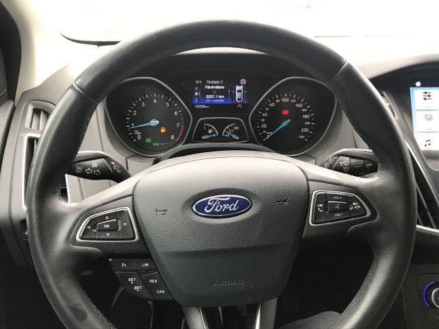825530-22 Ford Focus 1.0 EcoBoost 5dr (100hp) - 2017, YNM186