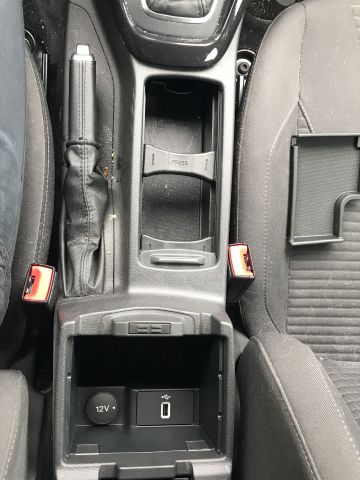 825530-28 Ford Focus 1.0 EcoBoost 5dr (100hp) - 2017, YNM186