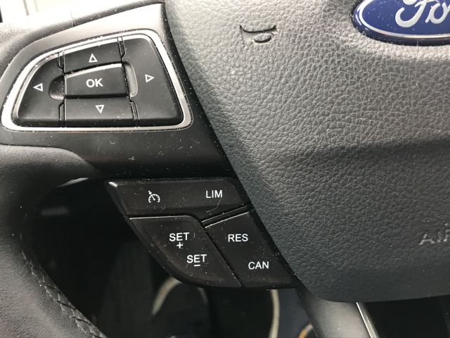 825530-30 Ford Focus 1.0 EcoBoost 5dr (100hp) - 2017, YNM186