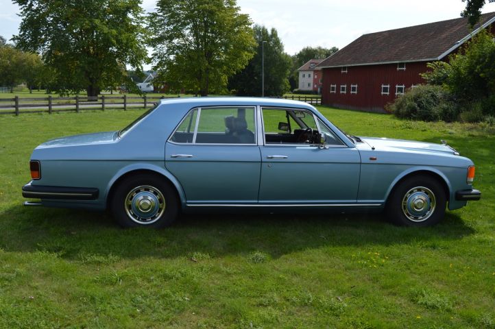 779049-6 Bentley Mulsanne 6.7L V8 201 hp -1981