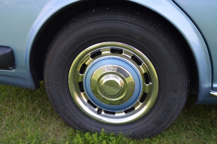 779049-11 Bentley Mulsanne 6.7L V8 201 hp -1981