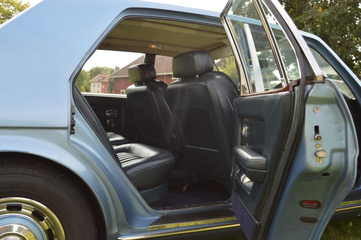 779049-23 Bentley Mulsanne 6.7L V8 201 hp -1981