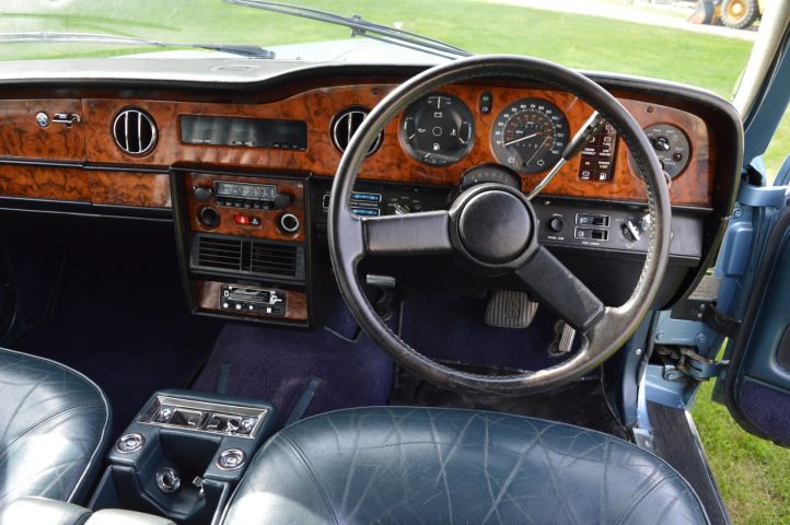 779049-30 Bentley Mulsanne 6.7L V8 201 hp -1981