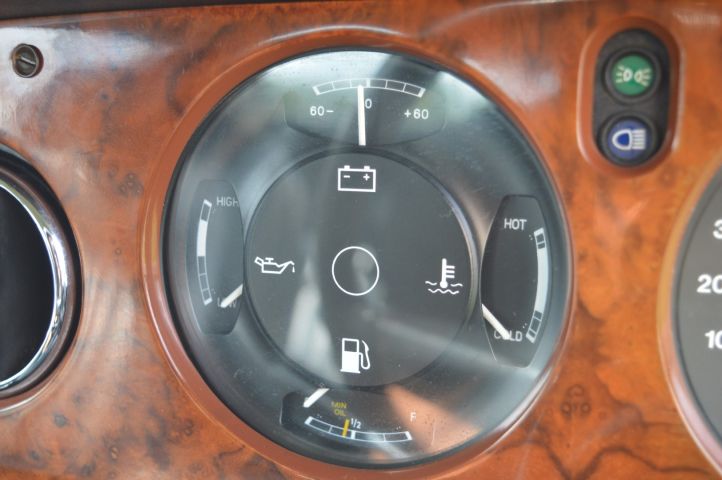 779049-34 Bentley Mulsanne 6.7L V8 201 hp -1981