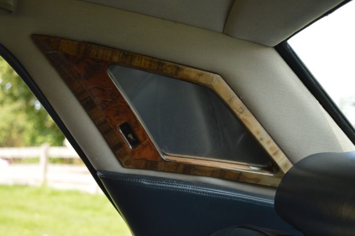 779049-39 Bentley Mulsanne 6.7L V8 201 hp -1981