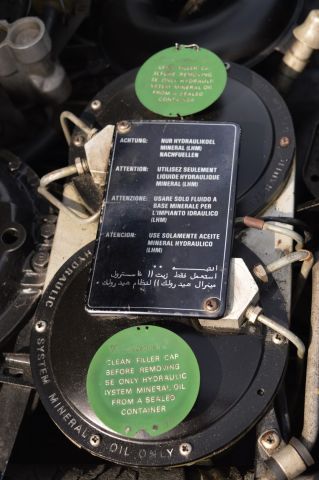 779049-49 Bentley Mulsanne 6.7L V8 201 hp -1981