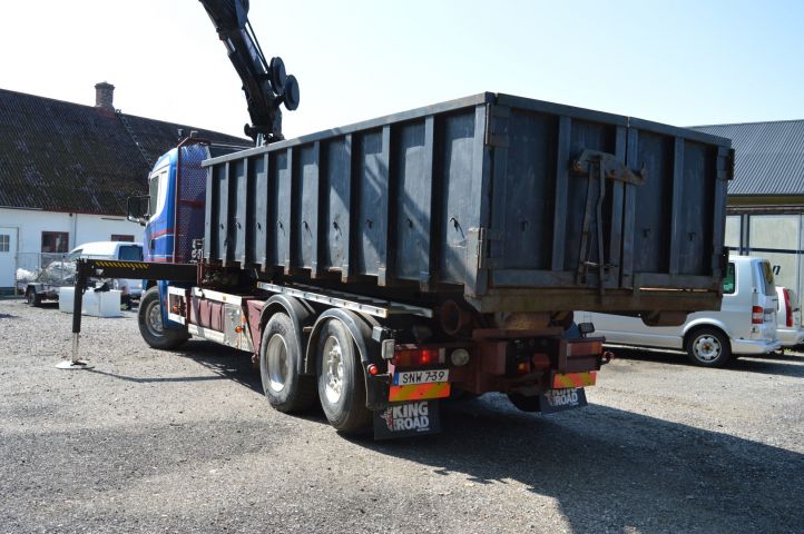 779067-3 Load changer with crane Scania R 124GB 6X2 463 hp -2002 with flatbed