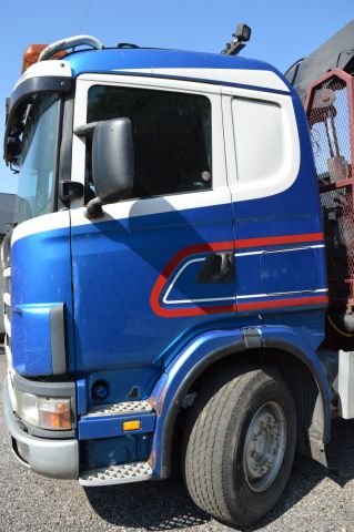 779067-10 Load changer with crane Scania R 124GB 6X2 463 hp -2002 with flatbed