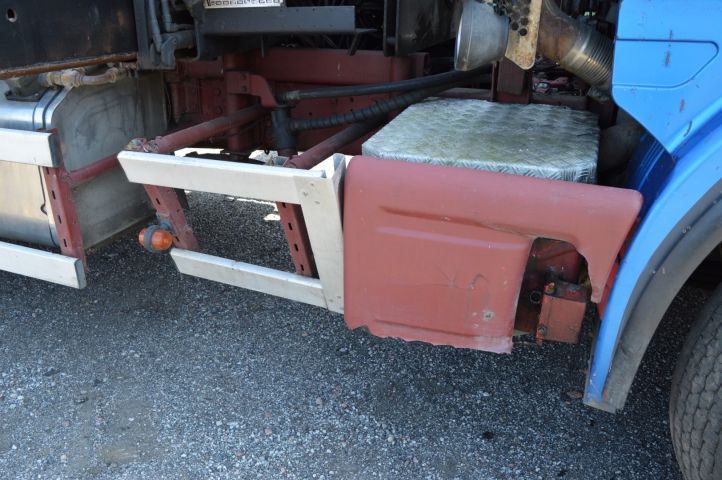 779067-26 Load changer with crane Scania R 124GB 6X2 463 hp -2002 with flatbed