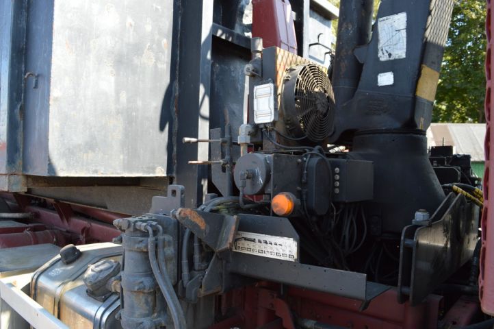 779067-14 Load changer with crane Scania R 124GB 6X2 463 hp -2002 with flatbed