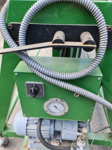 762622-8 Reversible work table for the printing industry