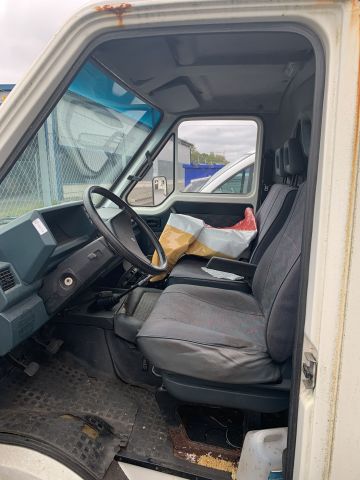 815214-12 Renault Master T35D (Manuell, 524239 km)  -1997