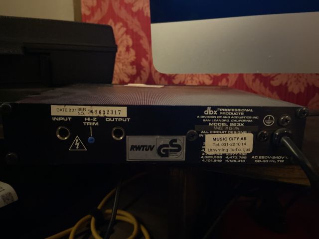 814729-2 De-esser DBX 263x